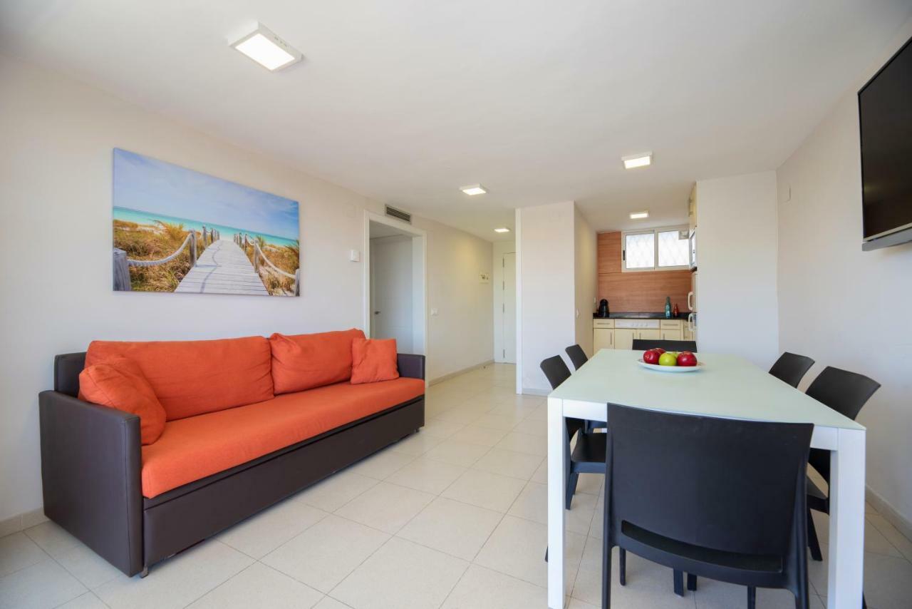 Rentalmar Navarra Family Suites Salou Exteriér fotografie