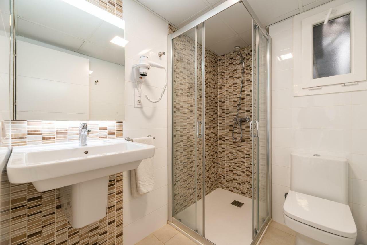 Rentalmar Navarra Family Suites Salou Exteriér fotografie